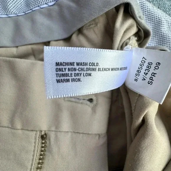 GAP | NWOT | STRAIGHT FIT FLARED LEG KHAKI PANTS STRETCH | Size: 6 LONG - Picture 8 of 9